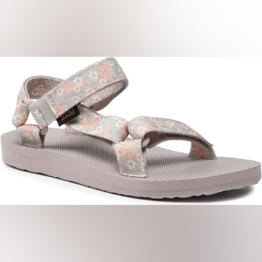 NEW Teva Women's Original Universal in Wildflower